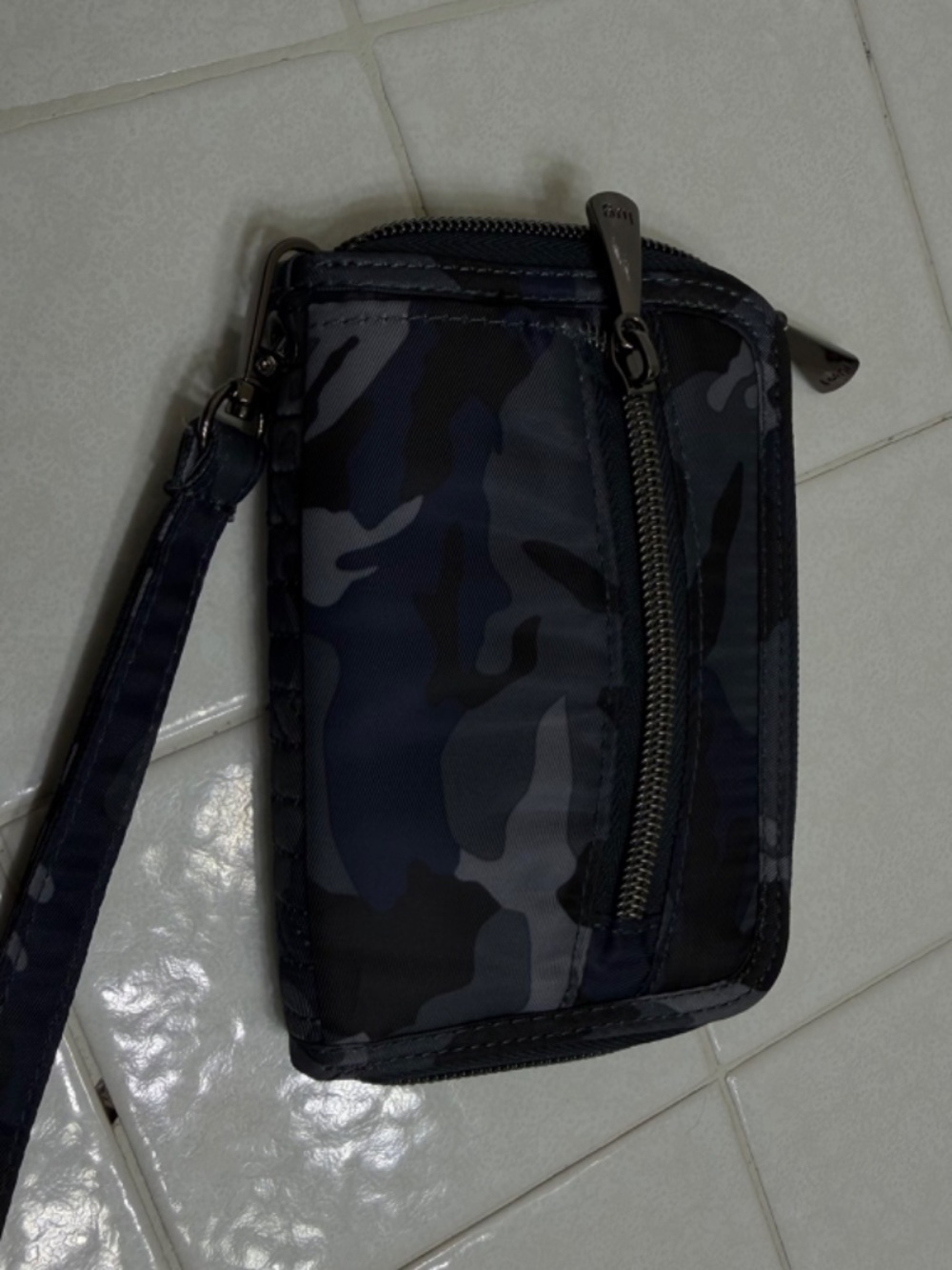 Lug Ranger Crossbody Bag - Picture 11 of 13